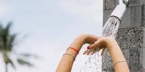 Does a Shower Head Filter Soften Water?